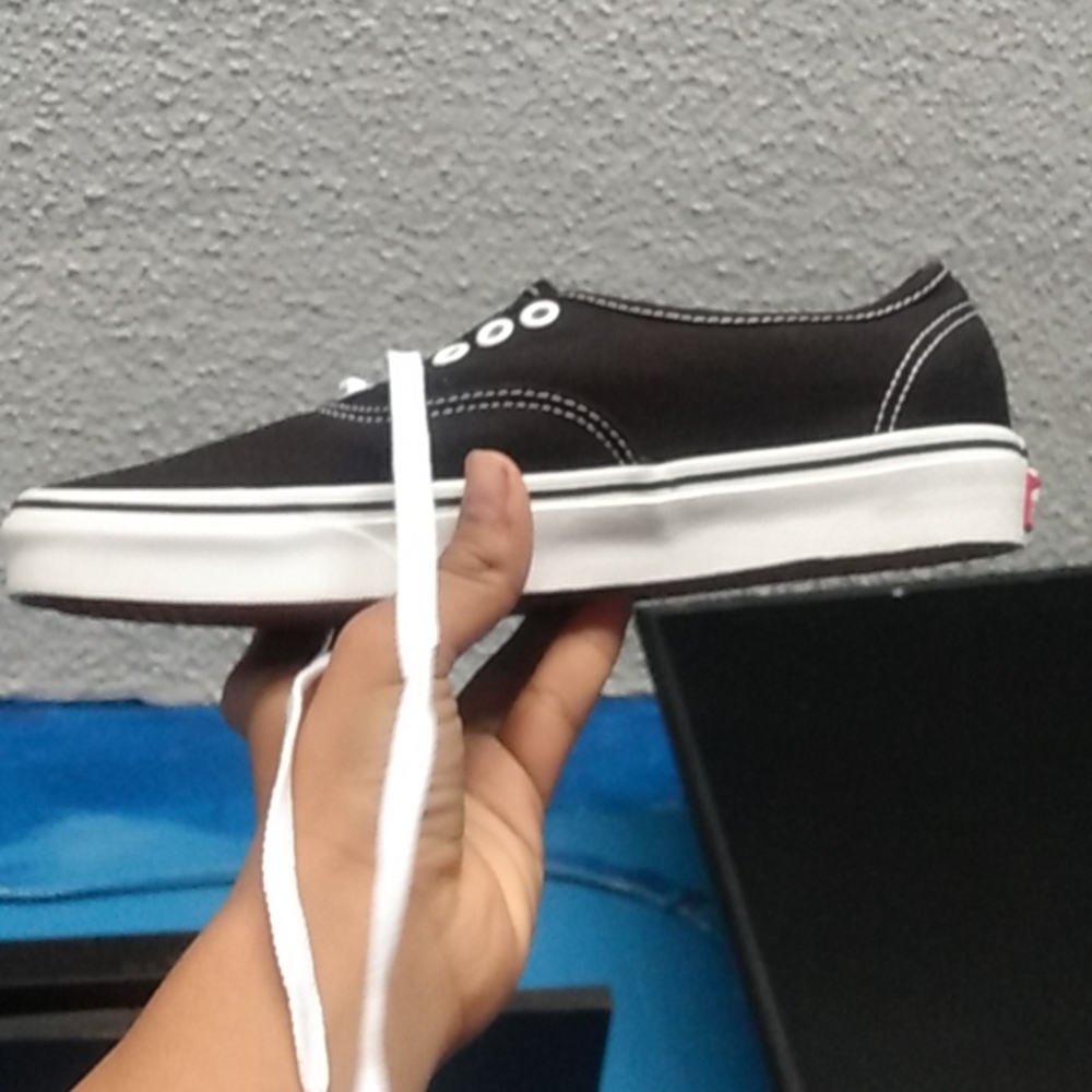 Old skool skate vans